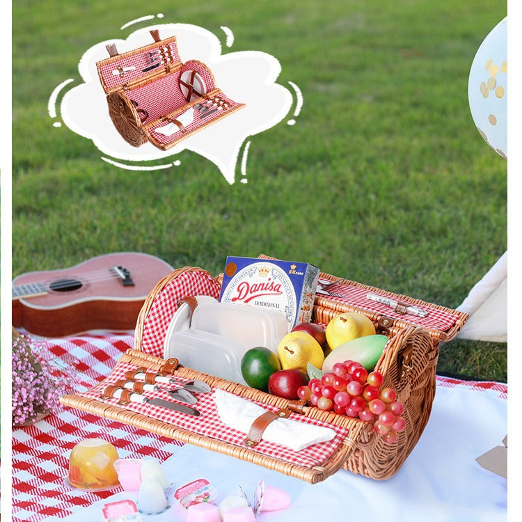 Women’s basket for romantic picnic outings with high-quality crockery Bowlift