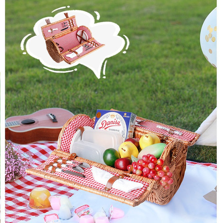Women’s basket for romantic picnic outings with high-quality crockery Bowlift