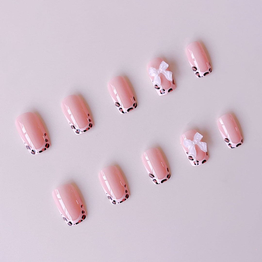 Nail art set with glamorous 3D flower decorations Bowlift