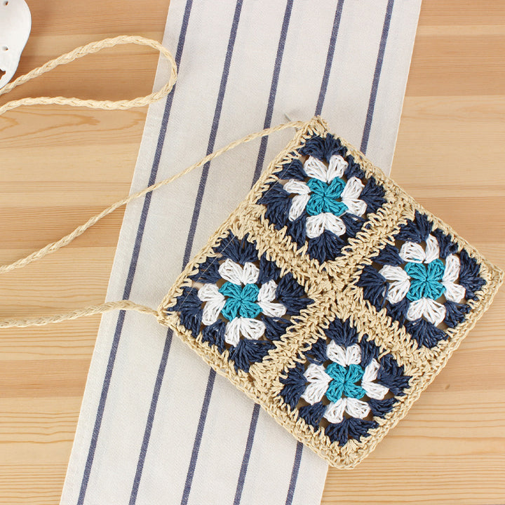 Hand-knotted shoulder bag in floral design Bowlift