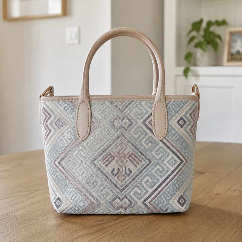 Woven Handbag Bowlift