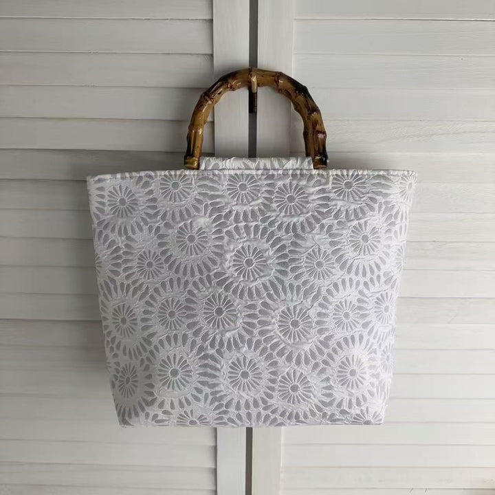Exclusive and handcrafted beach bag with bamboo handles Bowlift