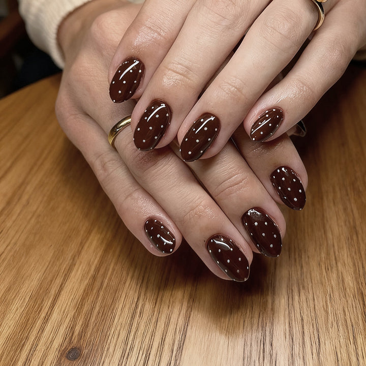 Chic Decorative Press-On Nail Enhancements Bowlift