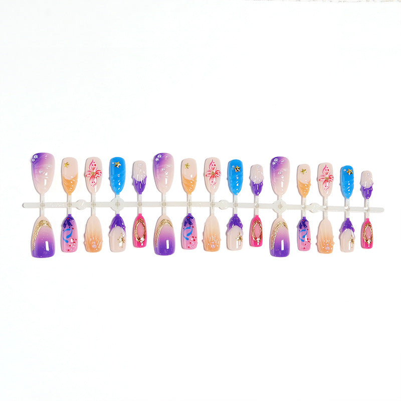 Creative nail art set with floral and glamorous embellishments Bowlift