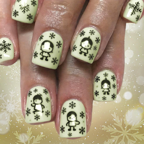 Winter-Themed Nail Art Design Bowlift