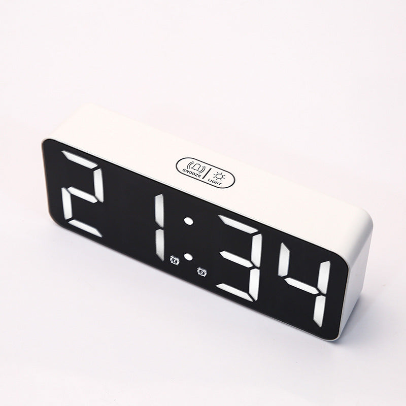Stylish table clock Bowlift