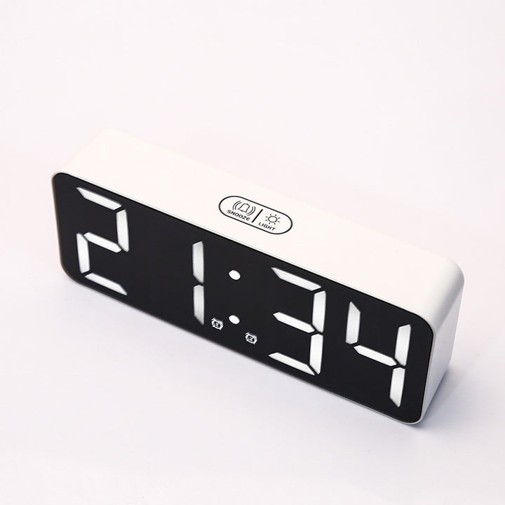 Stylish table clock Bowlift