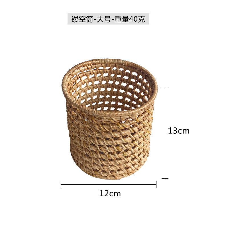 Women's cowhide storage container made of handwoven natural material Bowlift