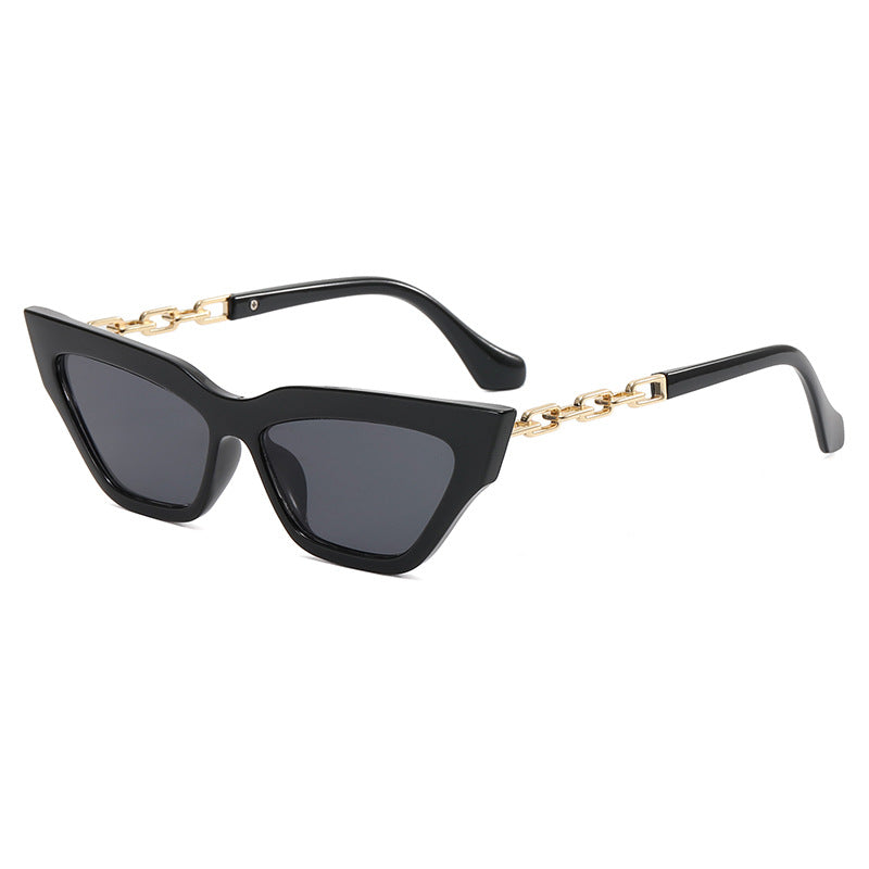 Women Trendy Sunglasses with Exclusive Chain Details Bowlift
