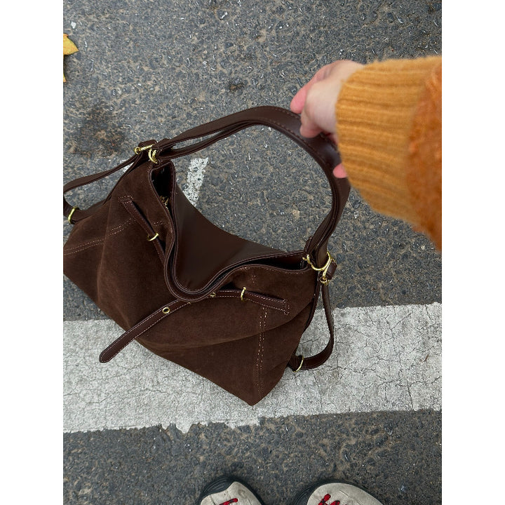 Elegant Suede Shoulder Bag Bowlift