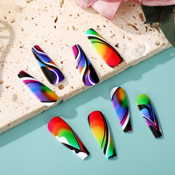 Artificial nails with creative pattern Bowlift