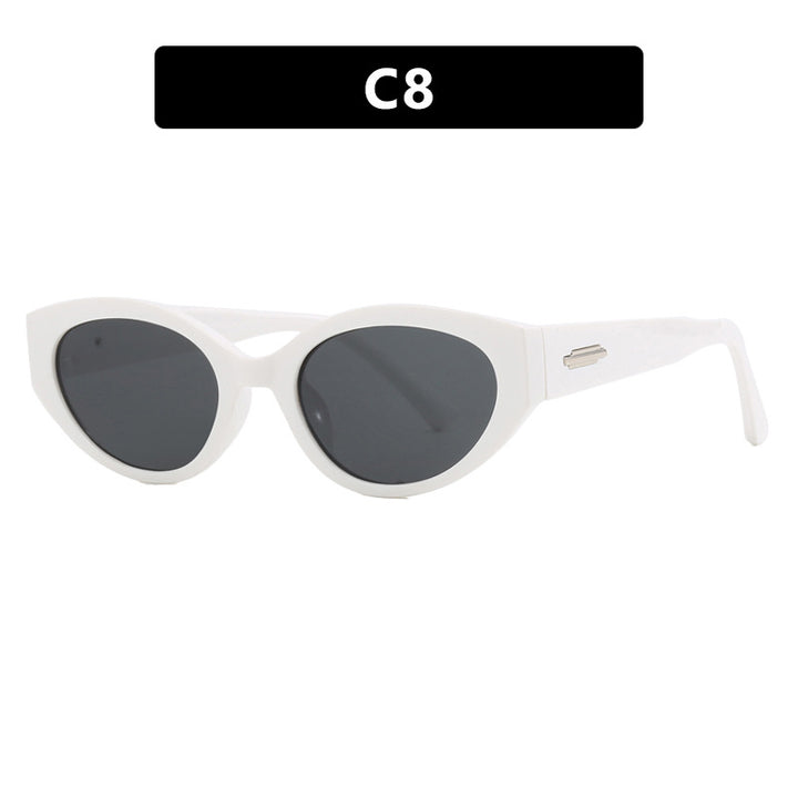 Ladies Cat-Eye Sunglasses in Elegant Retro Design Bowlift