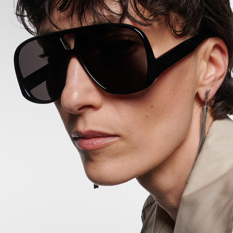 Women trendy oversized sunglasses in modern tortoiseshell pattern Bowlift