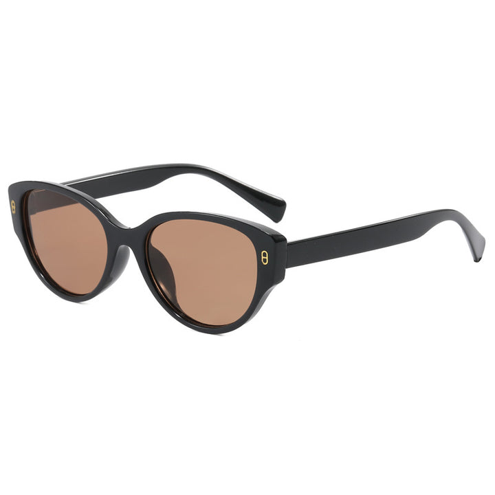 Ladies Cat-Eye Sunglasses with Modern Plastic Frame Bowlift