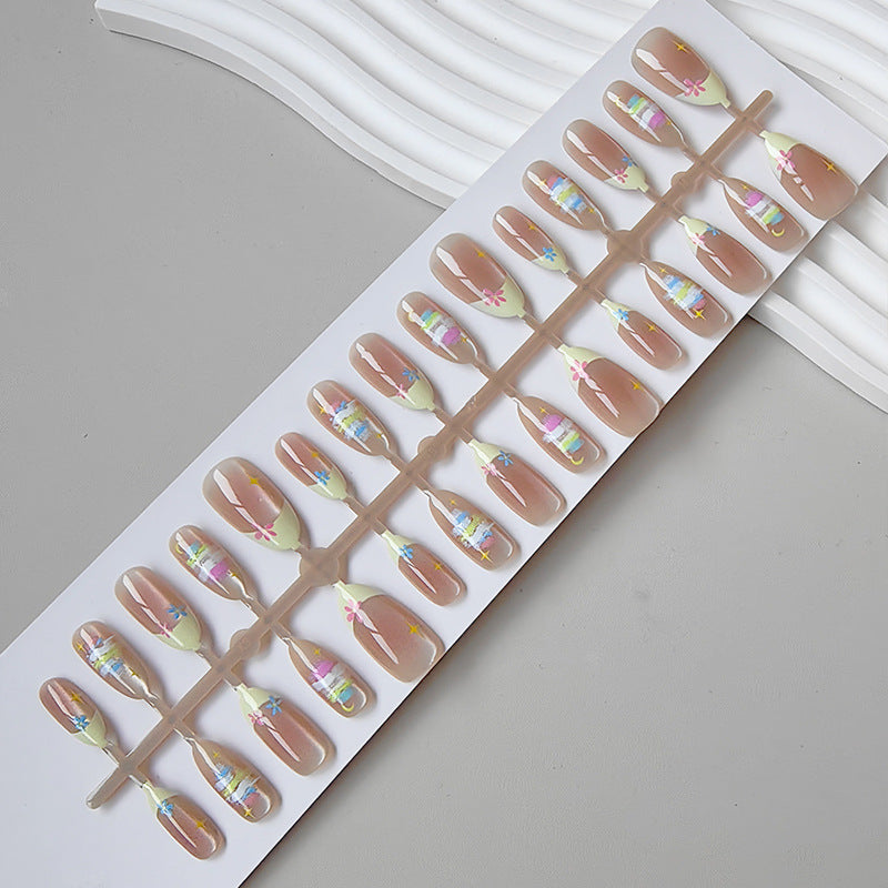 Artificial nails with elegant flower pattern Bowlift