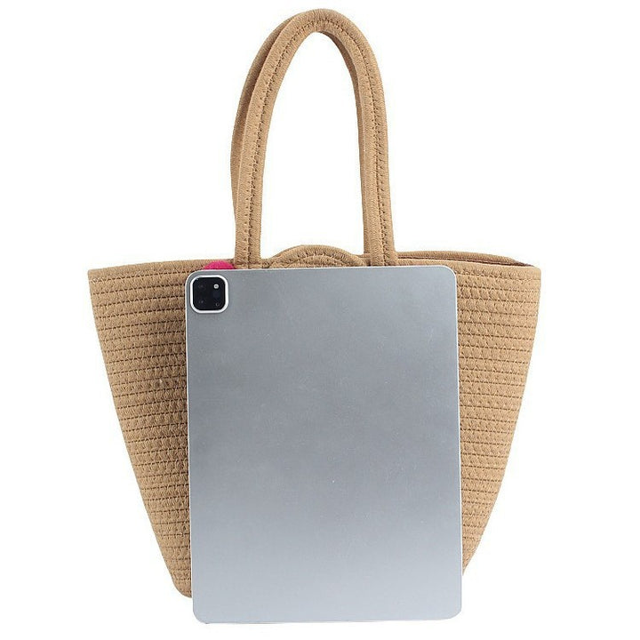 Beach bag with cheerful pom poms Bowlift