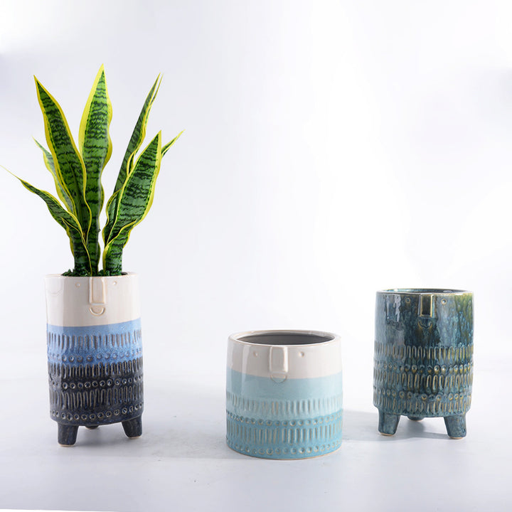 Decorative plant pot with facial features Bowlift