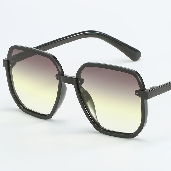Women’s geometric sunglasses in modern design Bowlift