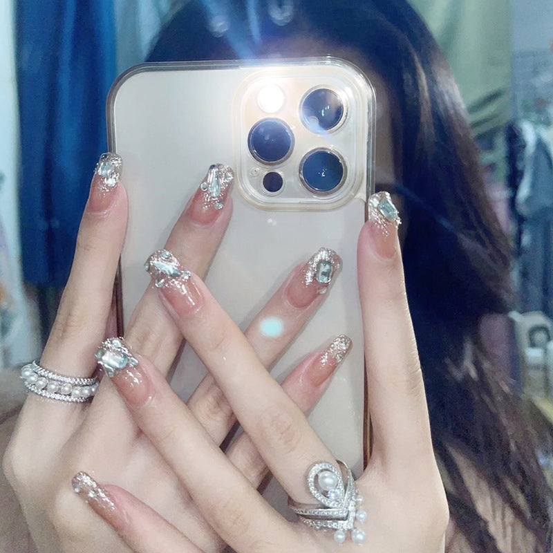 Artificial nails with elegant rhinestone accents Bowlift