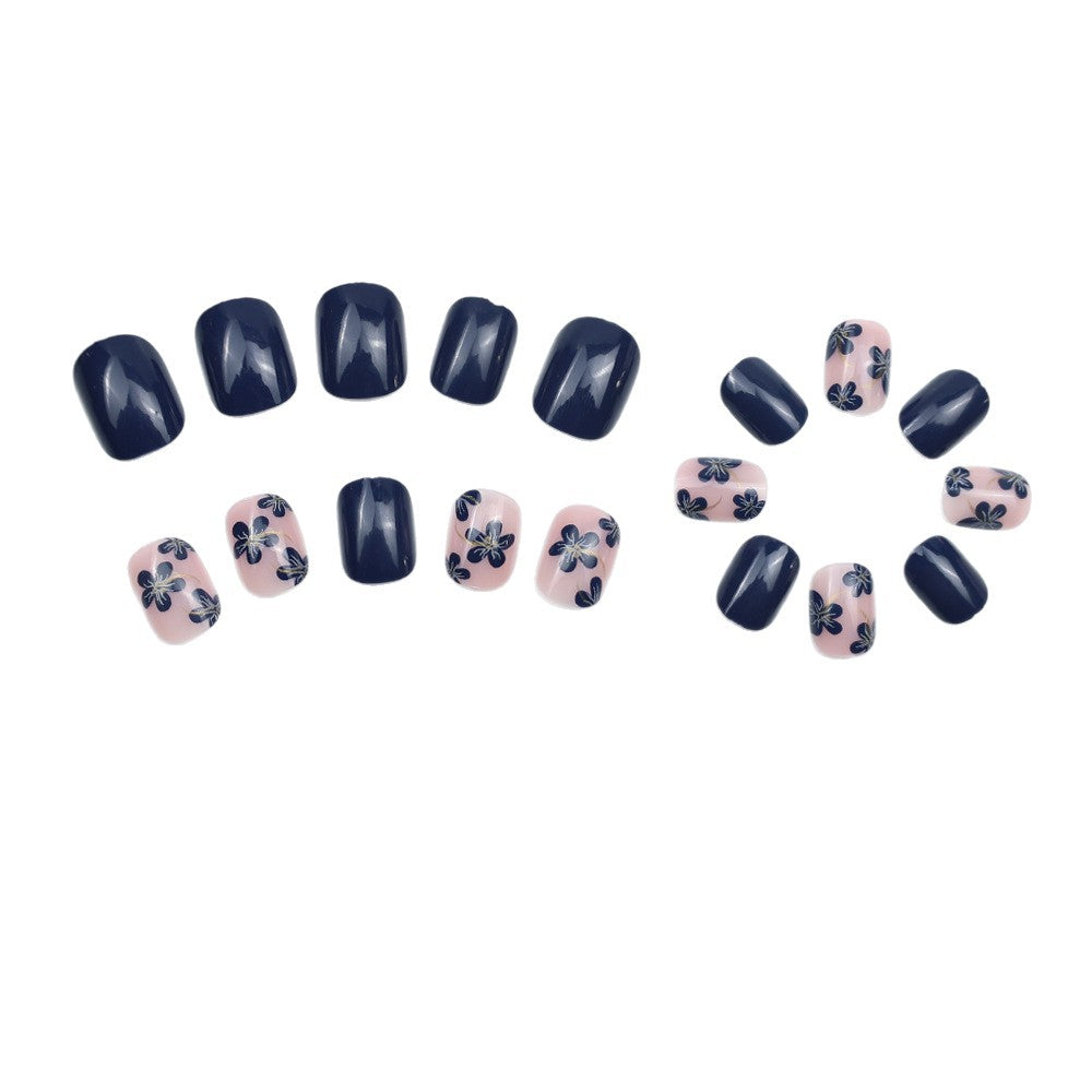 Artificial nails with floral design and elegant shine Bowlift