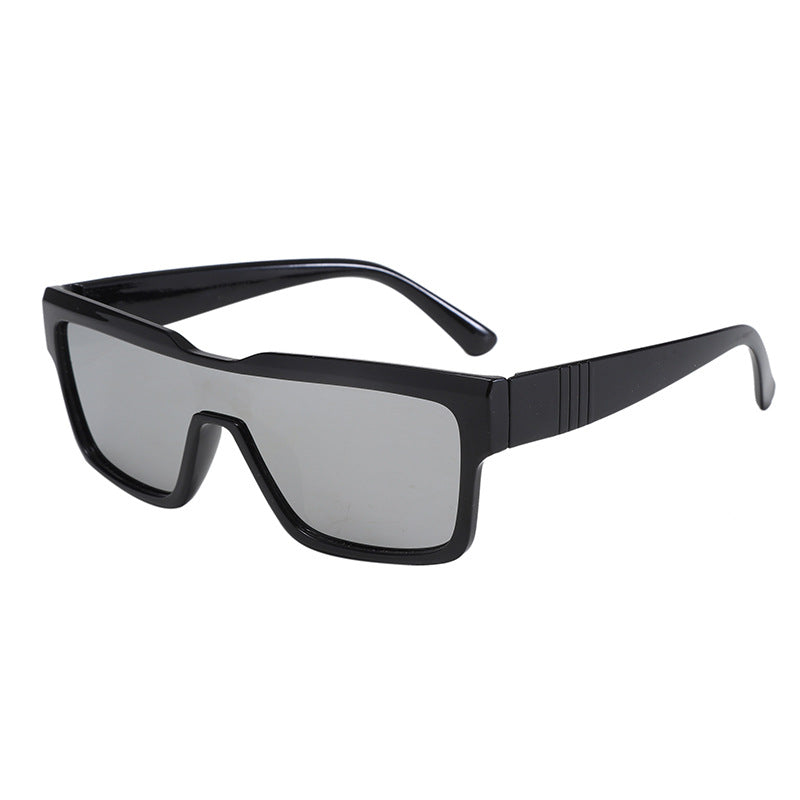 Women Fashion Sunglasses with Unusual Design Bowlift