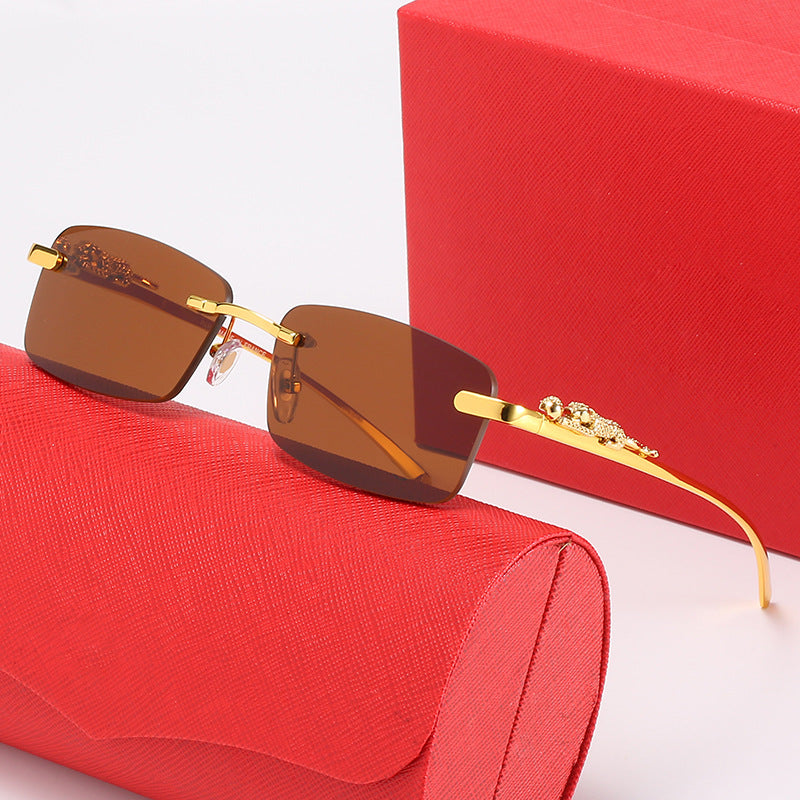 Ladies fashionable sunglasses with elegant metal frame and embellished temples Bowlift