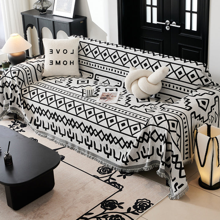 Elegant Geometric Pattern Throw Blanket
