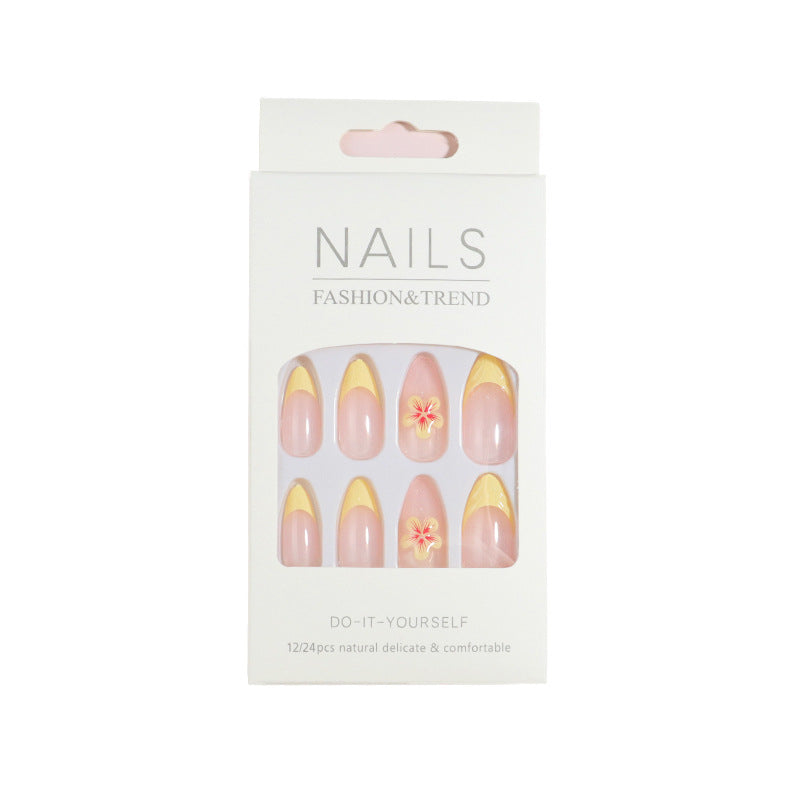 Floral Accent Press-On Nail Set Bowlift
