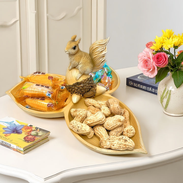 Decorative bowl with squirrel motif Bowlift