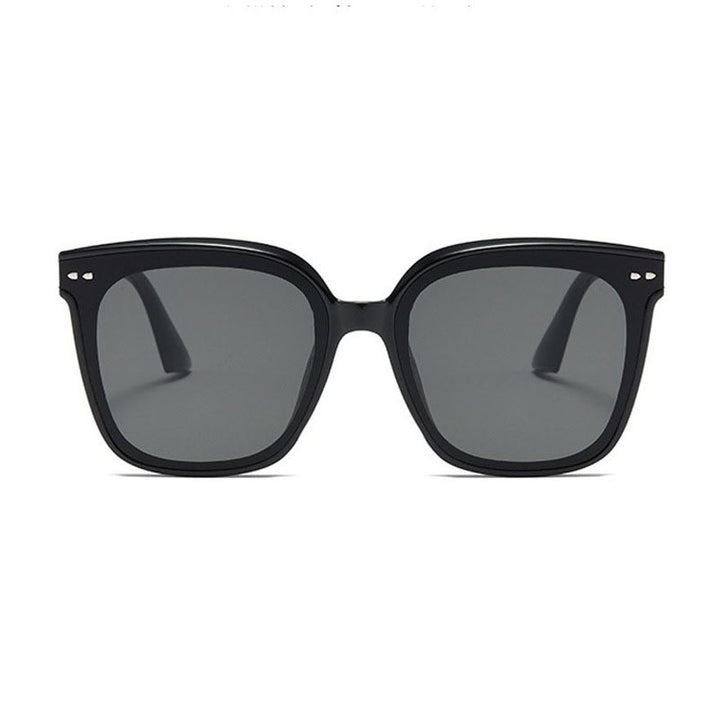 Women Oversized Sunglasses with modern, contrasting design Bowlift
