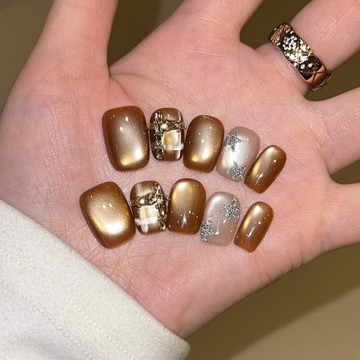 Artificial Nail Set with Glitter and Jewelry Accents Bowlift