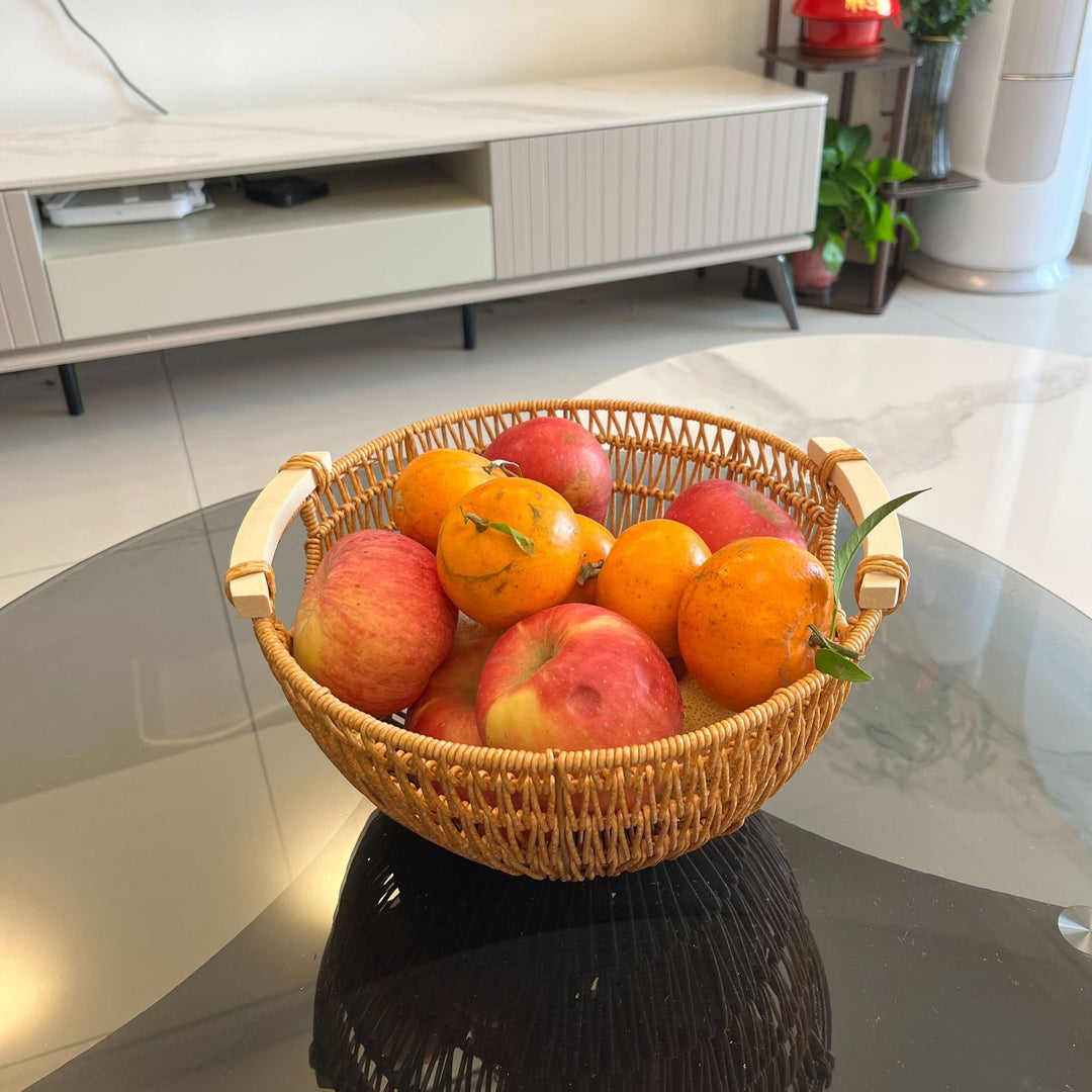 Women Fresh-keeping basket with decorative wooden handles Bowlift