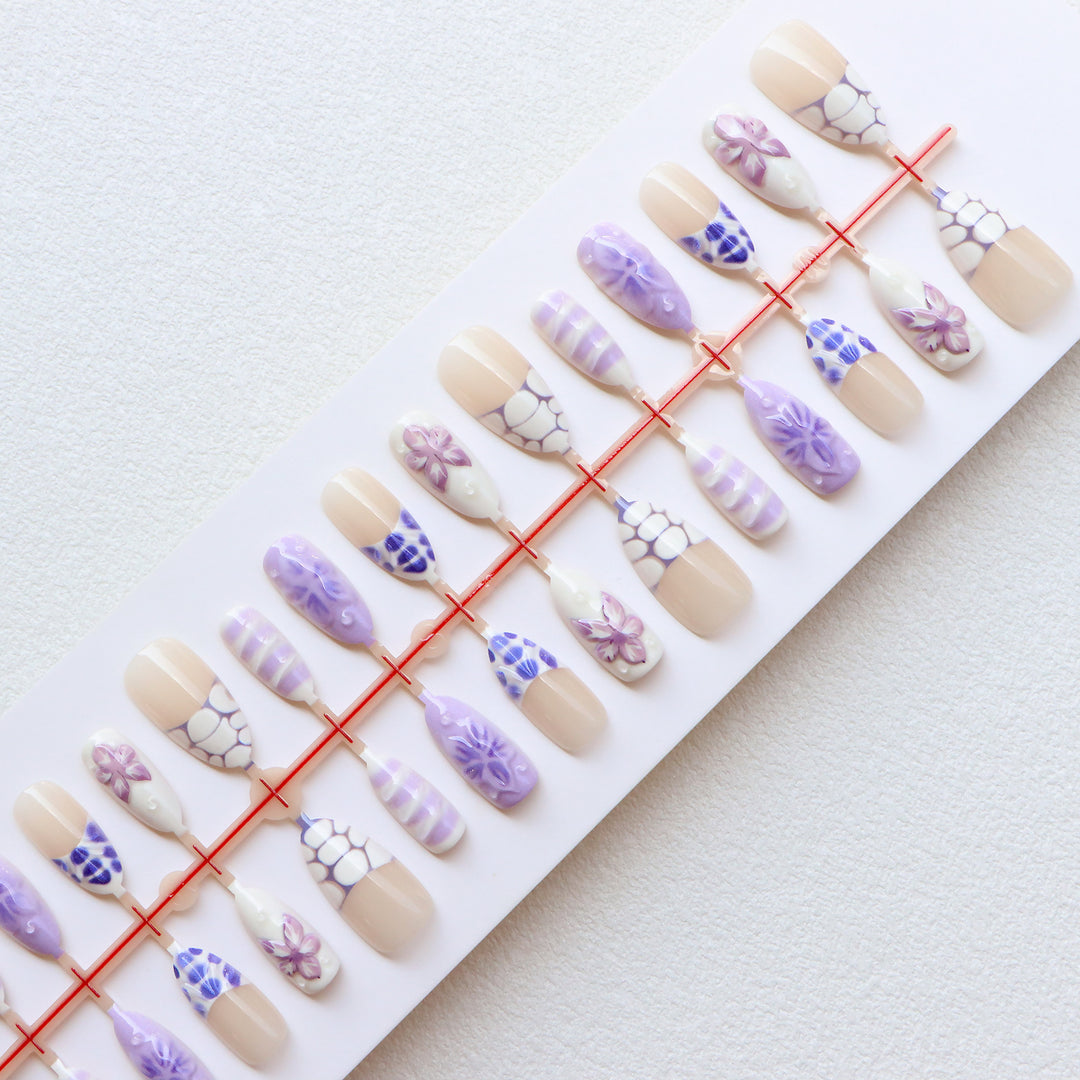 Artistic Press-On Nail Collection Bowlift