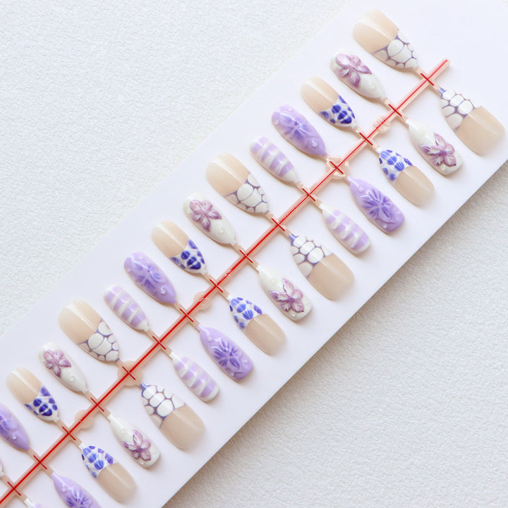 Artistic Press-On Nail Collection Bowlift