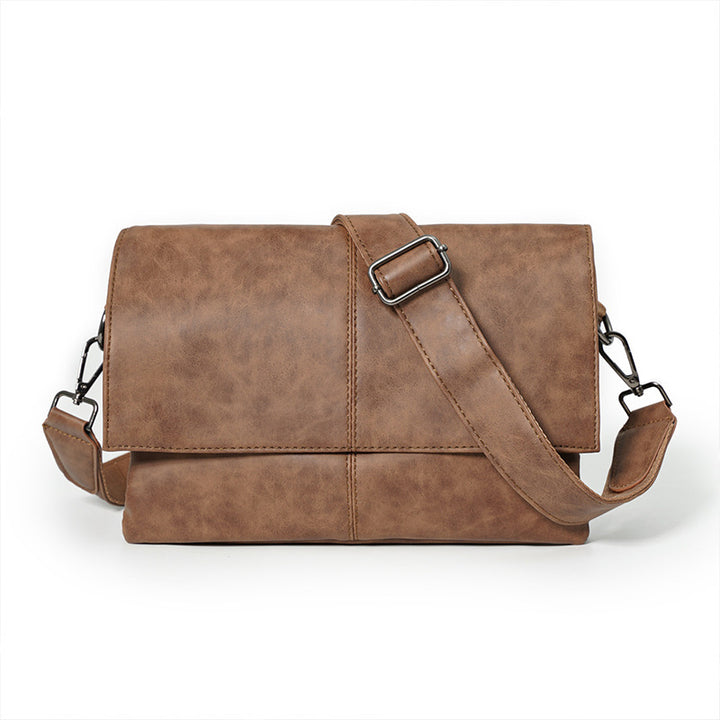 Elegant Clutch in Modern Design Bowlift