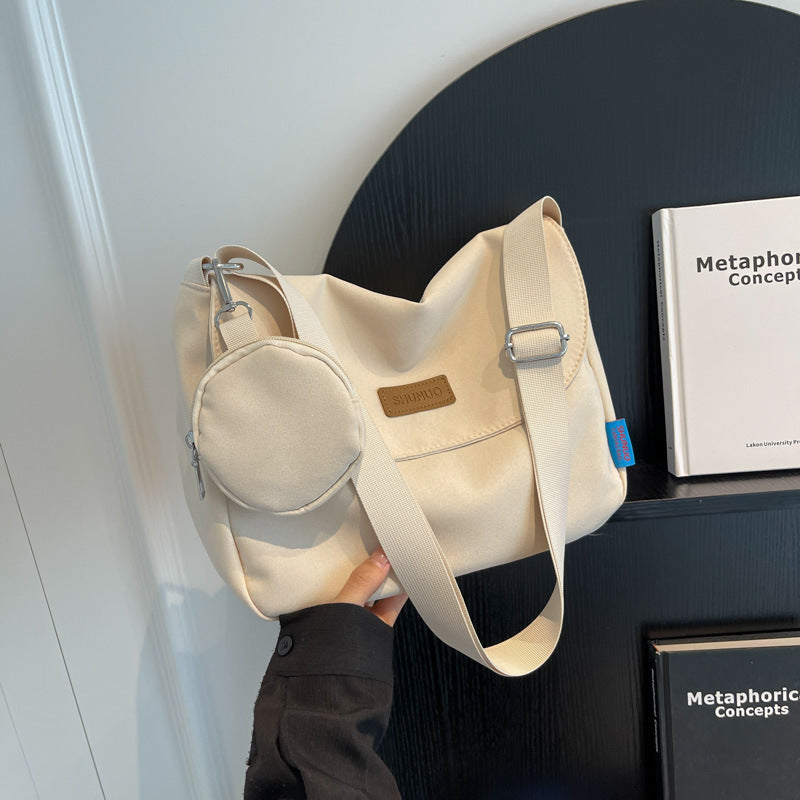 Everyday-friendly shoulder bag Bowlift