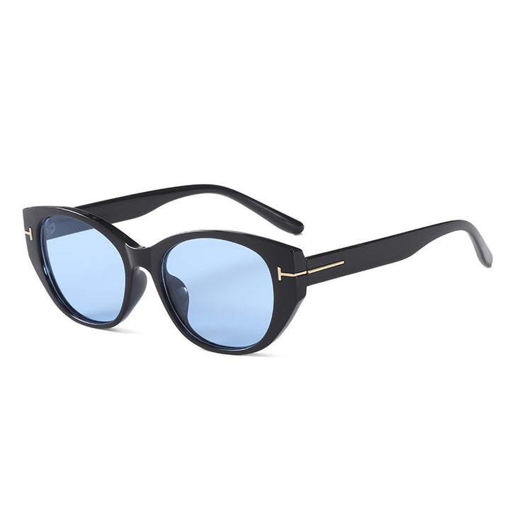 Women's Cat-Eye Sunglasses with Elegant Frame and Protective UV Filter Bowlift