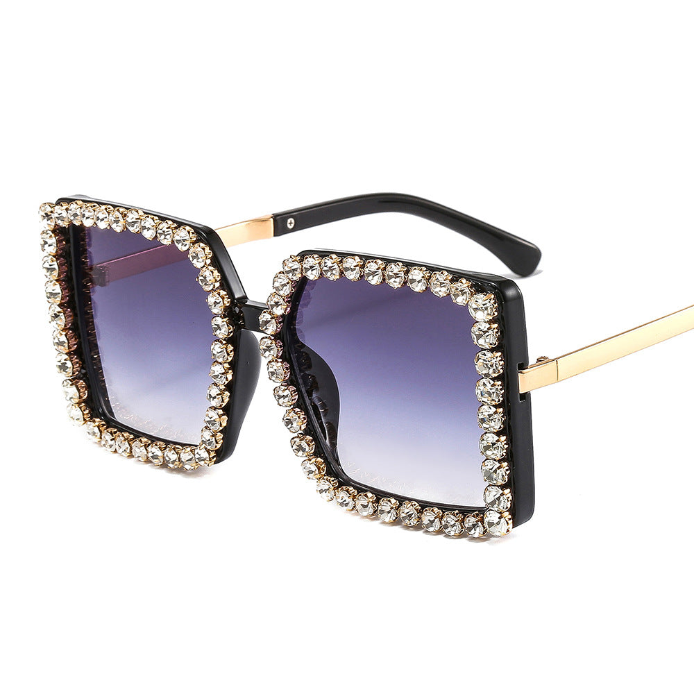 Ladies glamorous sunglasses with square frame Bowlift