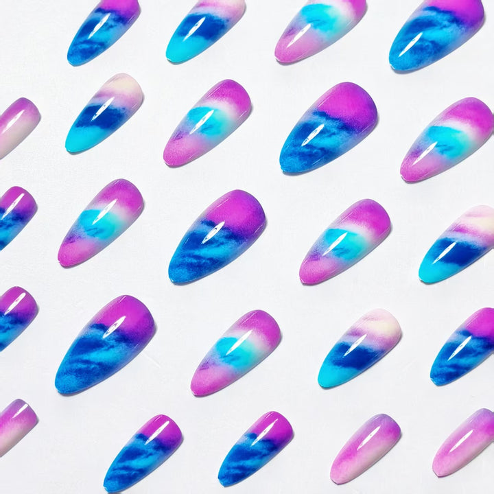 Creative Artificial Nails in Modern Ombre Design Bowlift
