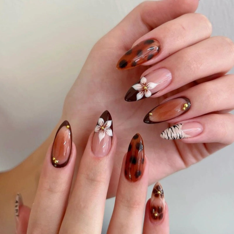 Artisan Press-On Nail Set Bowlift