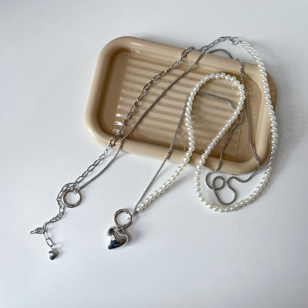 Heart-Designed Beaded Eyewear Chain Bowlift