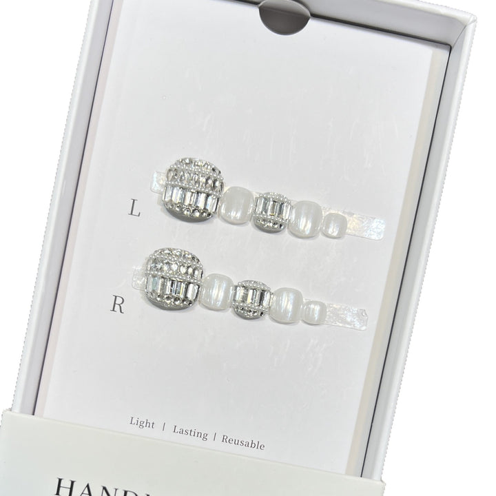 Decorative Crystal-Embellished Hair Clip Set Bowlift