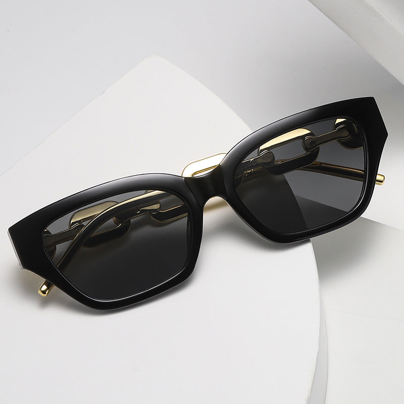 Women's Cat-Eye Sunglasses with Decorative Chain Frame Bowlift