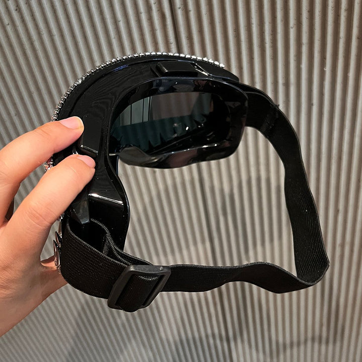Ladies Ski Goggles with Extravagant Rhinestone Design Bowlift
