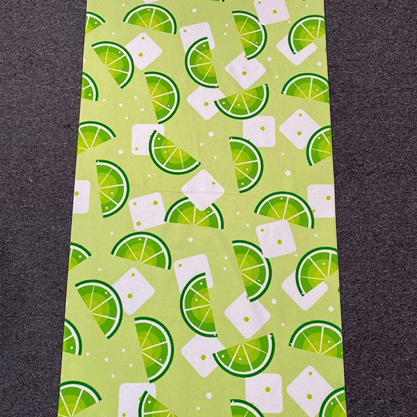 Beach towel with tropical flamingo design Bowlift