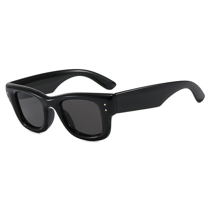 Women's fashionable sunglasses with wide, elegant frame and protective UV filter Bowlift