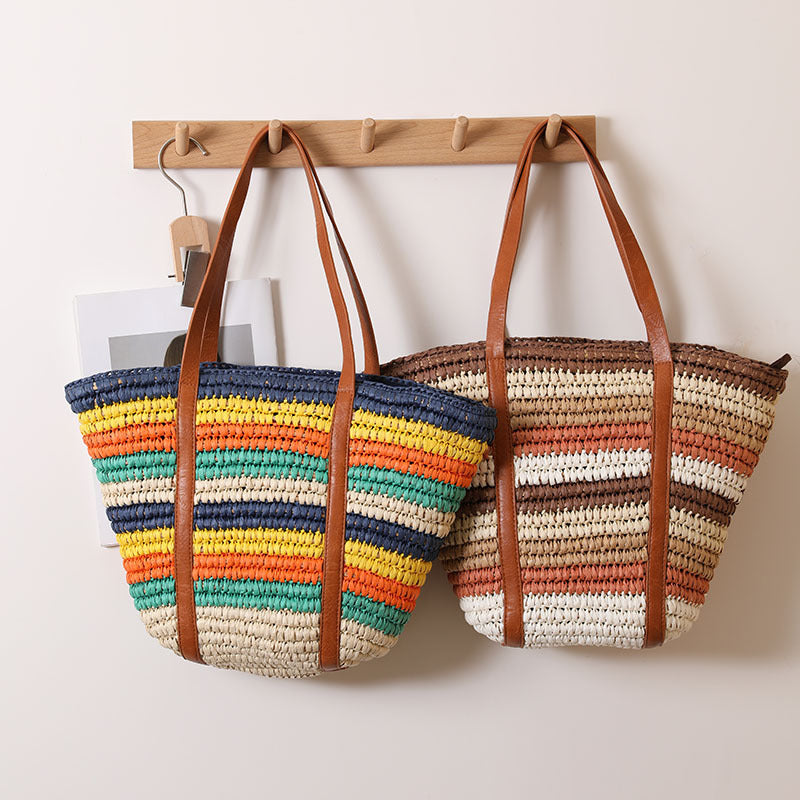 Braided straw tote bag with sturdy leather handles Bowlift