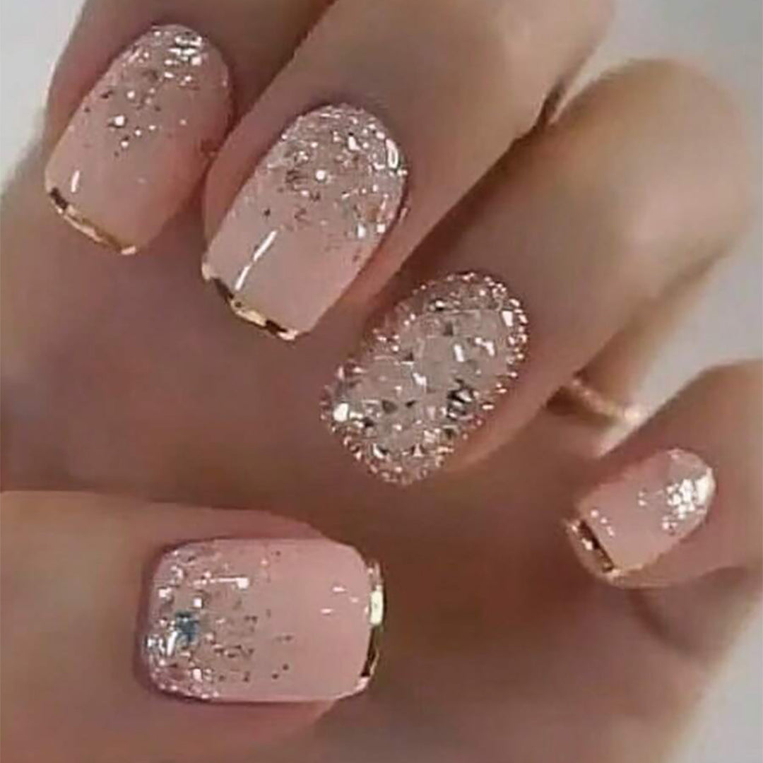 Glamorous Glitter Nail Art Bowlift
