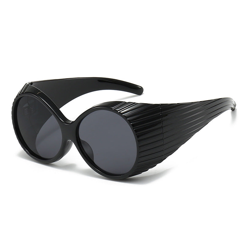 Women Oversized Cat-Eye Sunglasses with Stylish, Textured Frame Bowlift