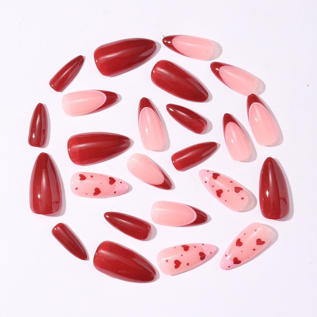 Artificial nail set with elegant heart accents and shine Bowlift